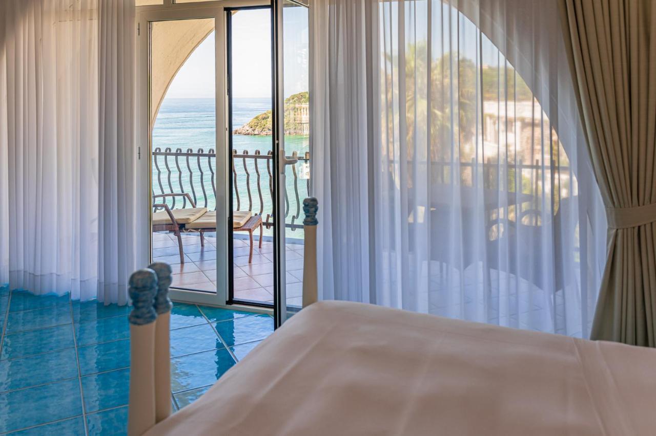 Grand Hotel Le Rocce Гаета Екстериор снимка