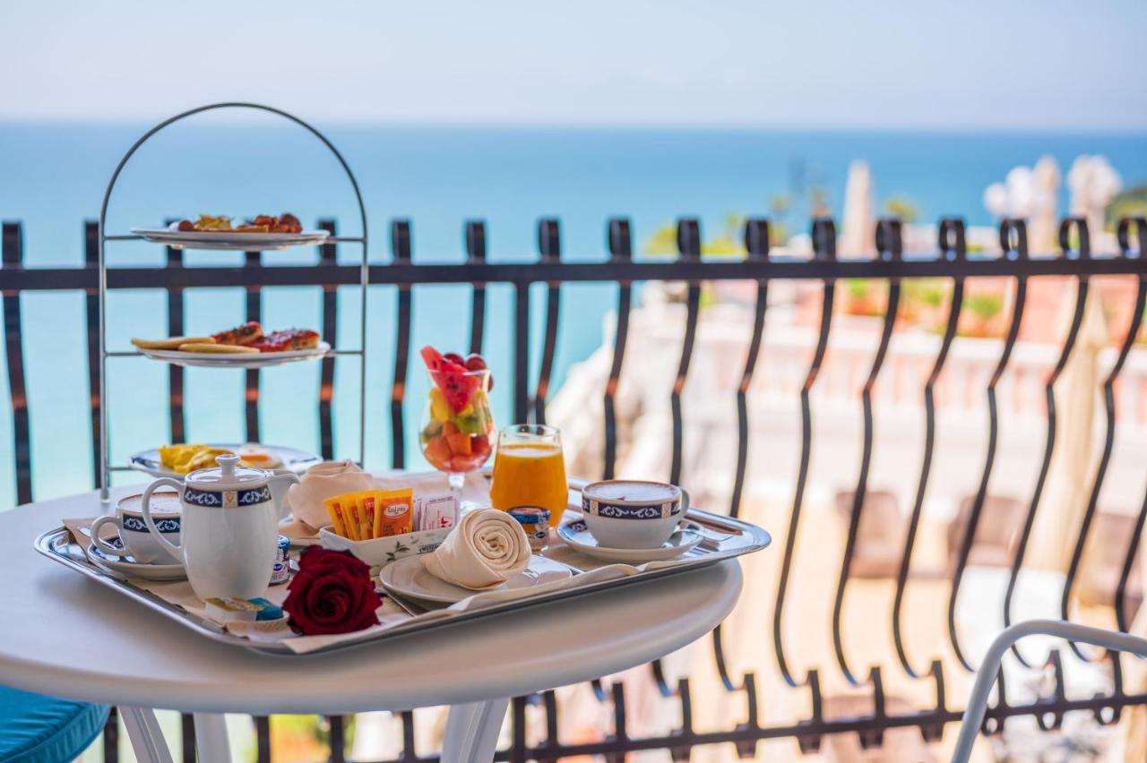 Grand Hotel Le Rocce Гаета Екстериор снимка