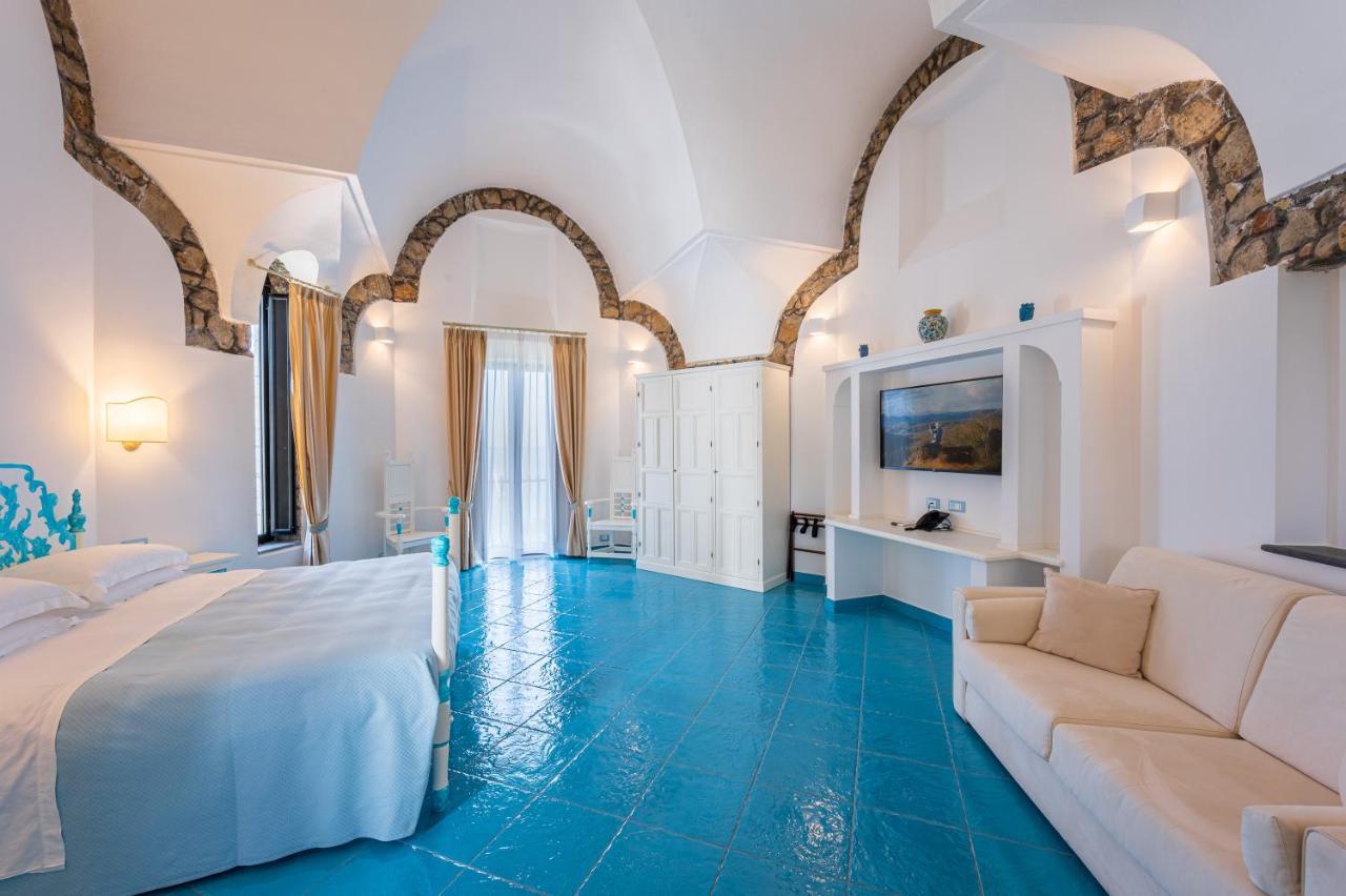 Grand Hotel Le Rocce Гаета Екстериор снимка