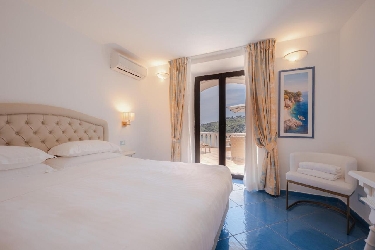 Grand Hotel Le Rocce Гаета Екстериор снимка