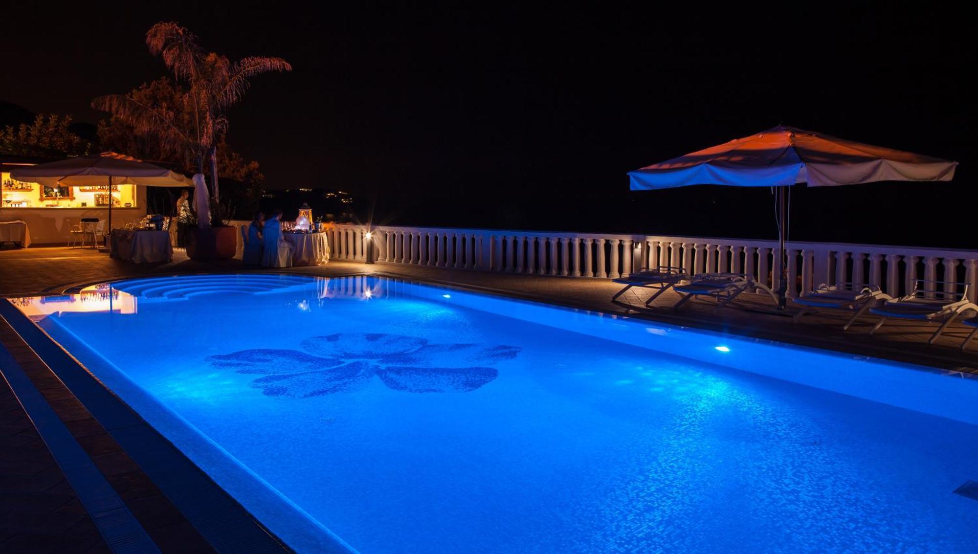 Grand Hotel Le Rocce Гаета Екстериор снимка