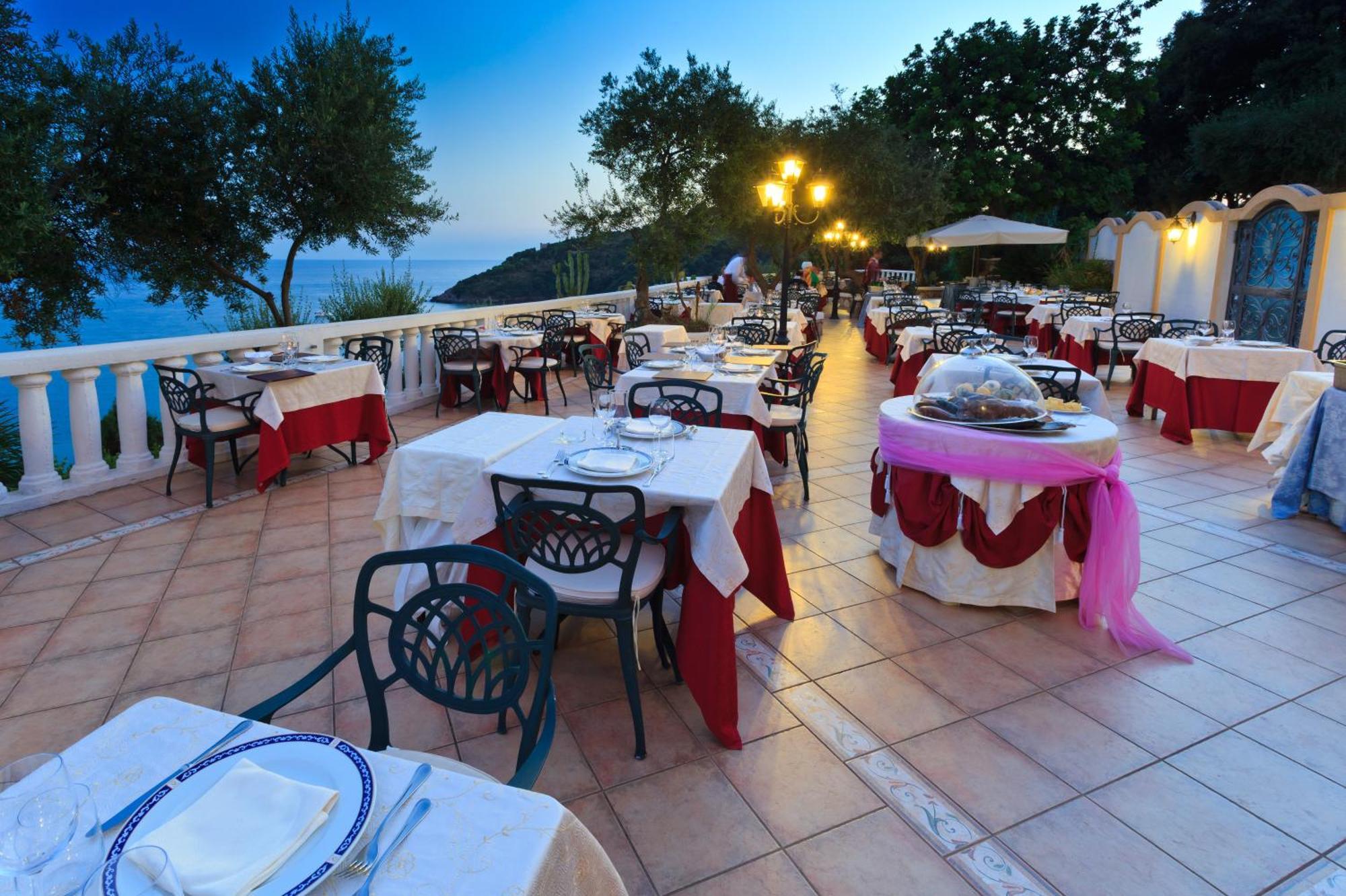 Grand Hotel Le Rocce Гаета Екстериор снимка