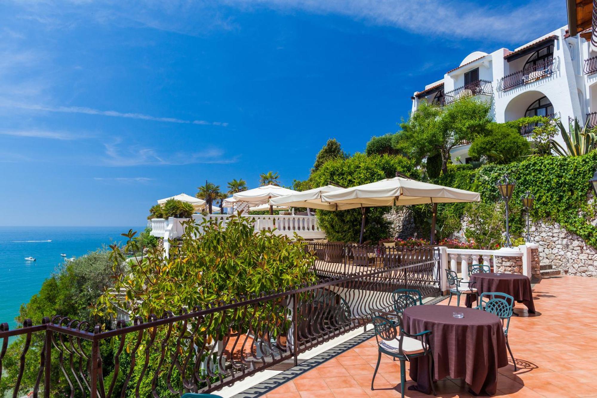 Grand Hotel Le Rocce Гаета Екстериор снимка