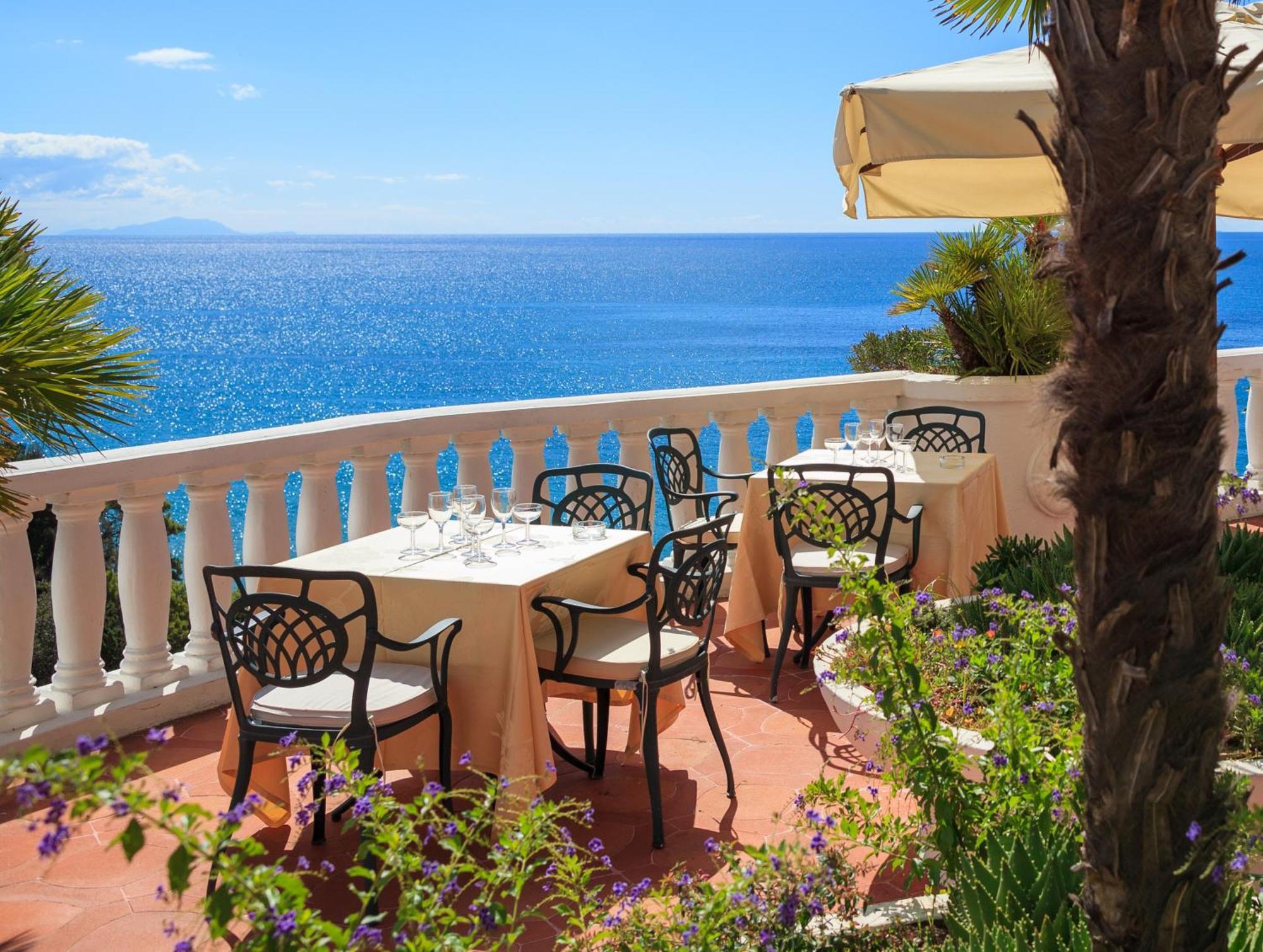 Grand Hotel Le Rocce Гаета Екстериор снимка